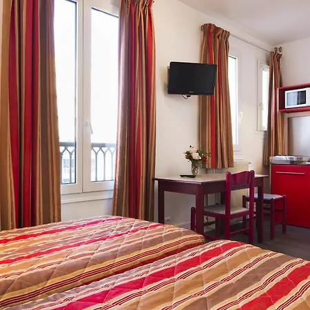 Aparthotel Fondary Family 4*