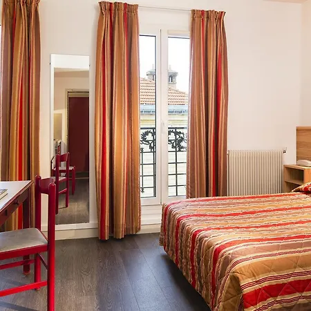Fondary Family Aparthotel Paris